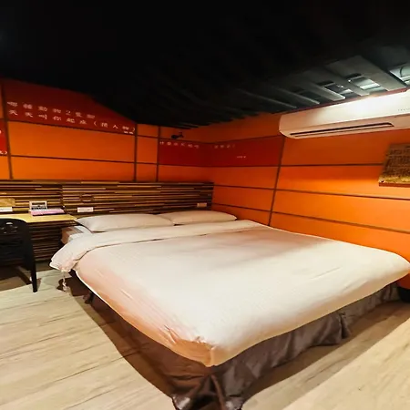 R10 Eco Hotel-2